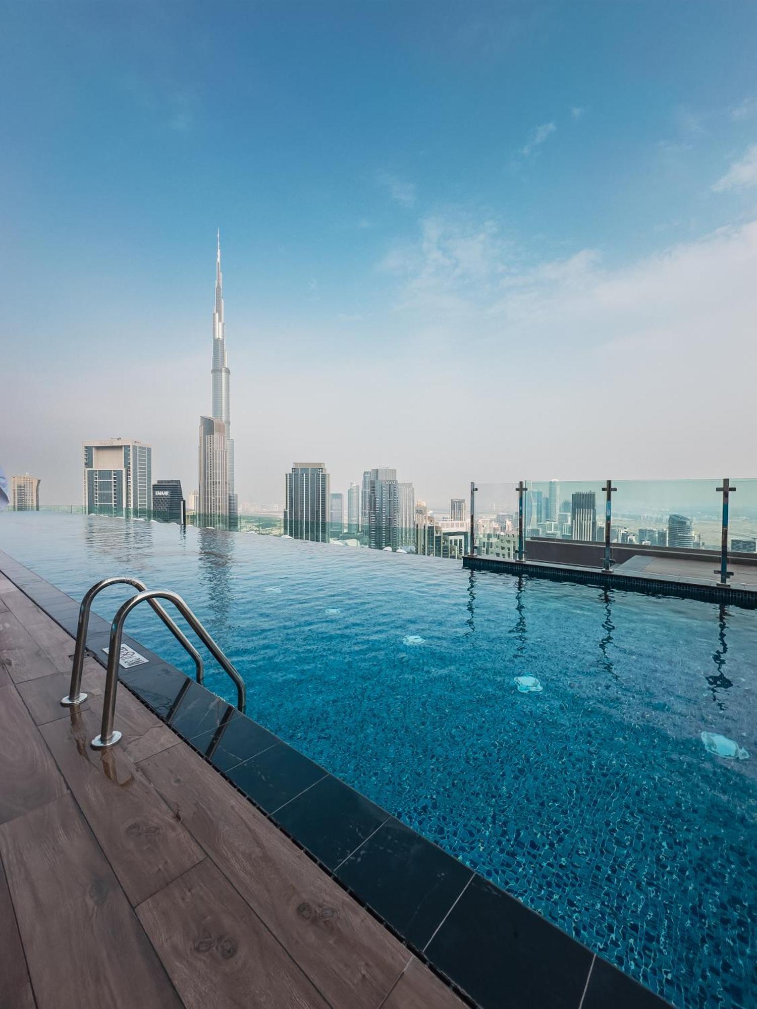Ferienwohnung Aliving Luxe 2Br With Burj Khalifa View Infinity Pool Midtown-4704 Dubai Exterior foto